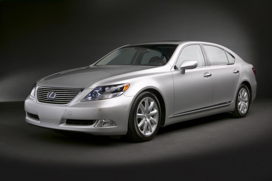  Lexus LS600h L 2008 года  (фото 26 из 34)